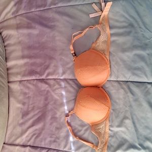 VS Pushup lace bra Size 38C